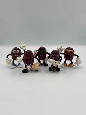 Vintage California Raisins Toy Figure Lot- Calrab Singer Christmas Saxophone